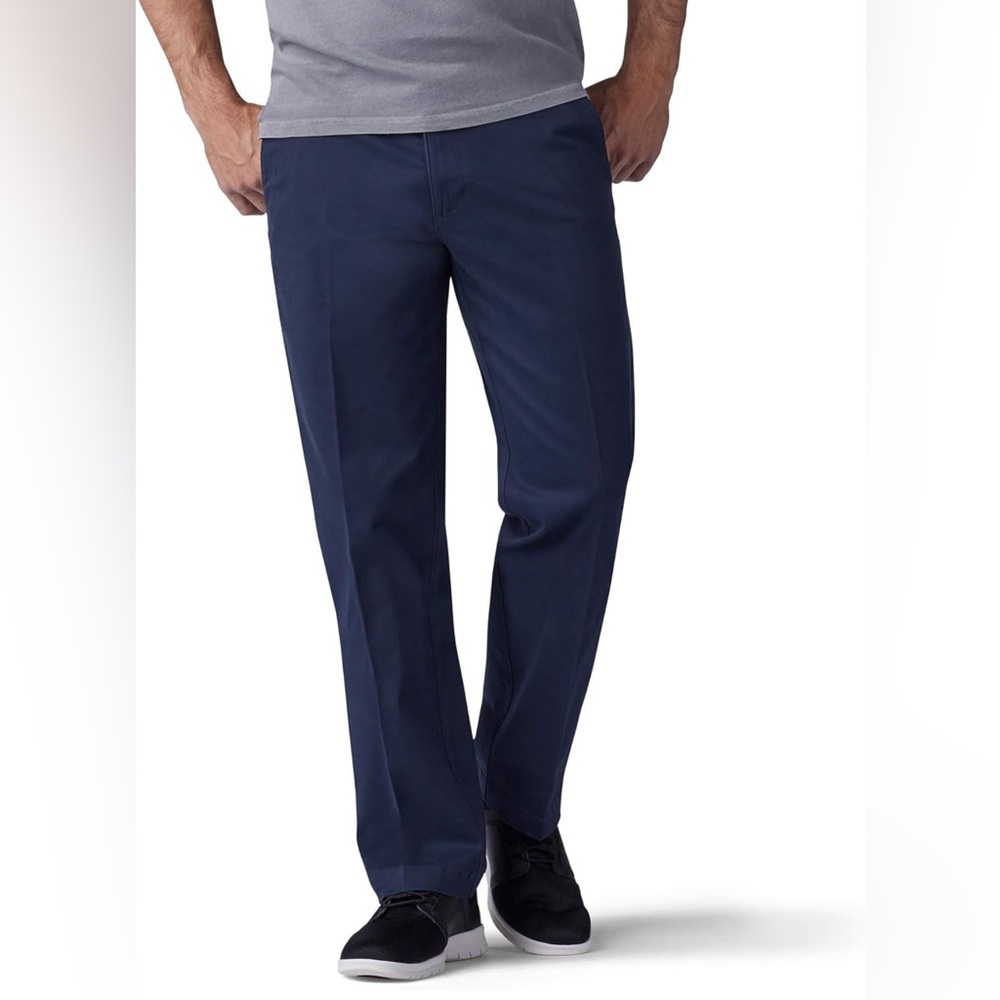 Lee Men's Performance Series Extreme Comfort Slim Pants- Size 42 x 32- NWT